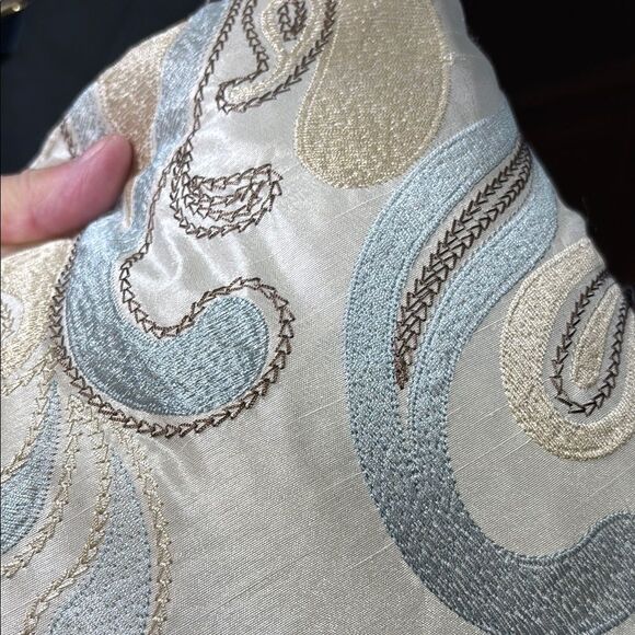 Madison Park Cream and Blue Accent Pillow with Elegant Scrollwork - Picture 3 of 5